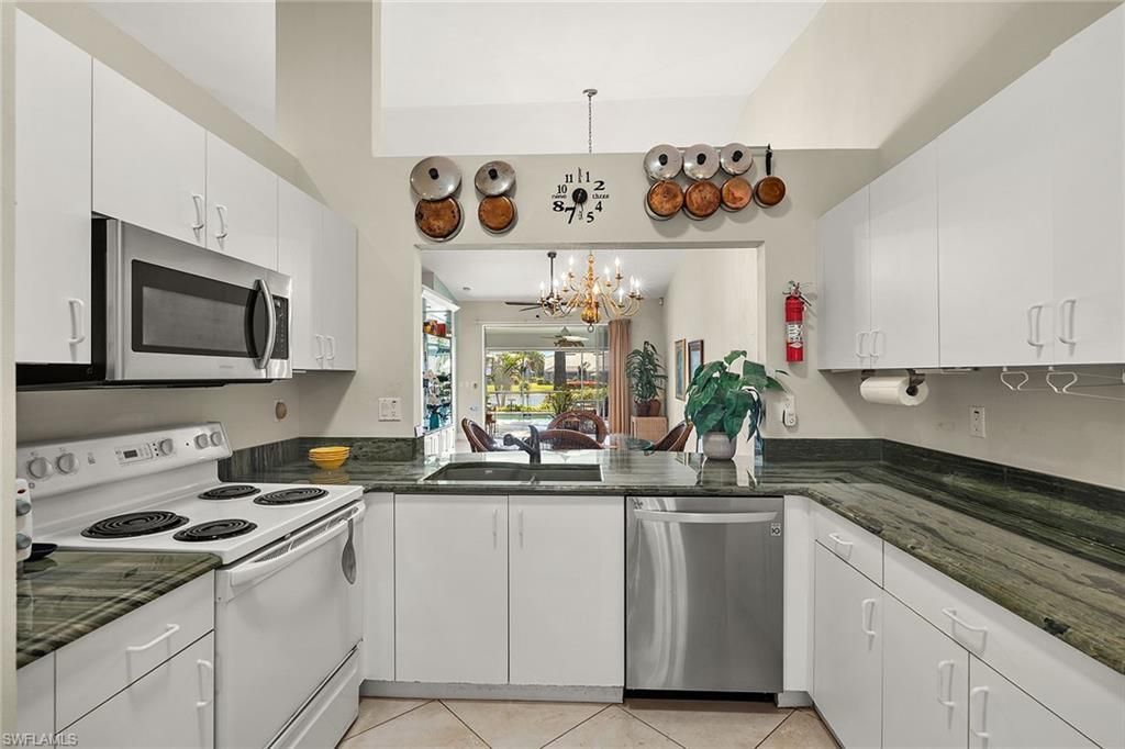 550 Captn Kate Ct, Unit 22, Naples, FL 34110 Photo