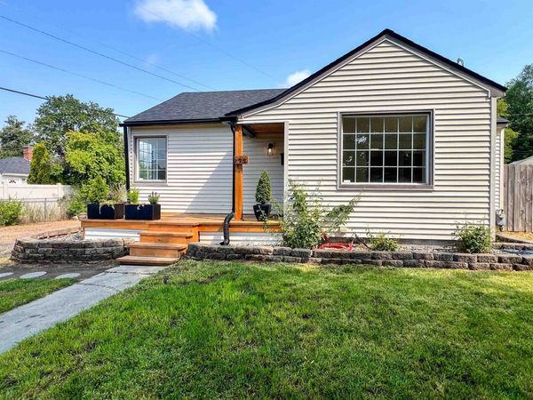 223 E Graves Rd, Spokane, WA 99218