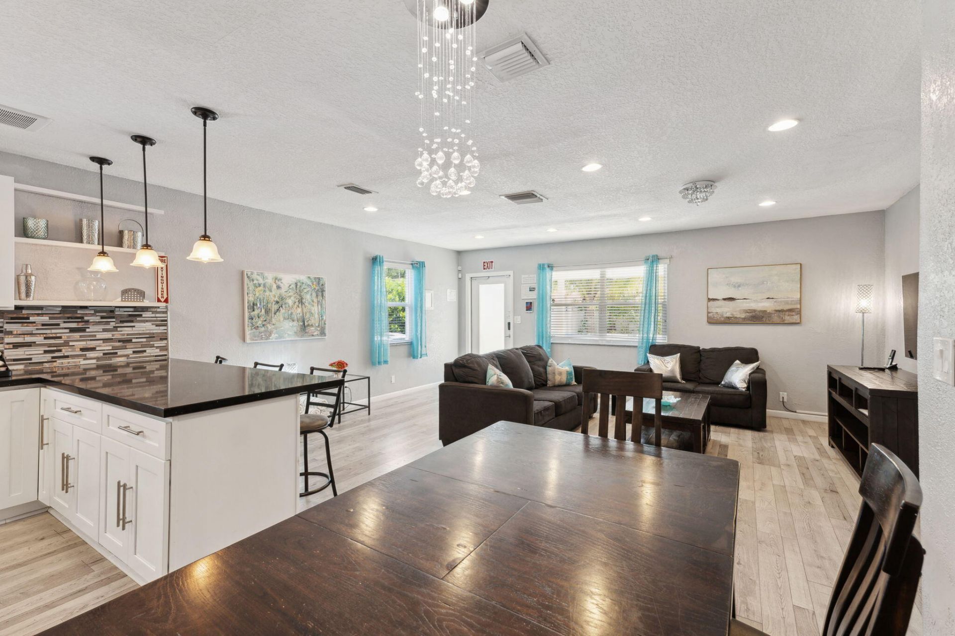 1631 N Andrews Square, Fort Lauderdale, FL 33311 Photo