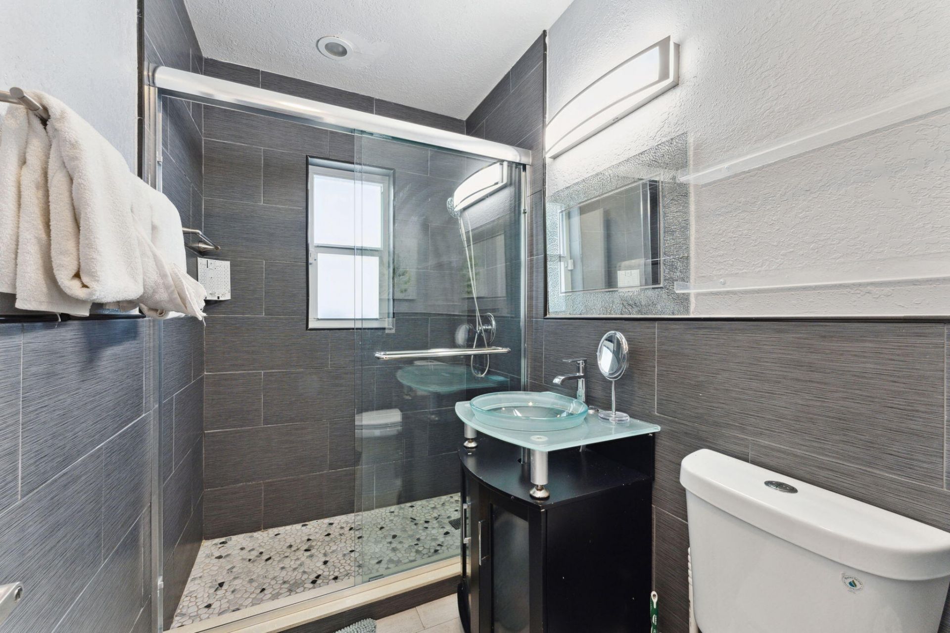 1631 N Andrews Square, Fort Lauderdale, FL 33311 Photo