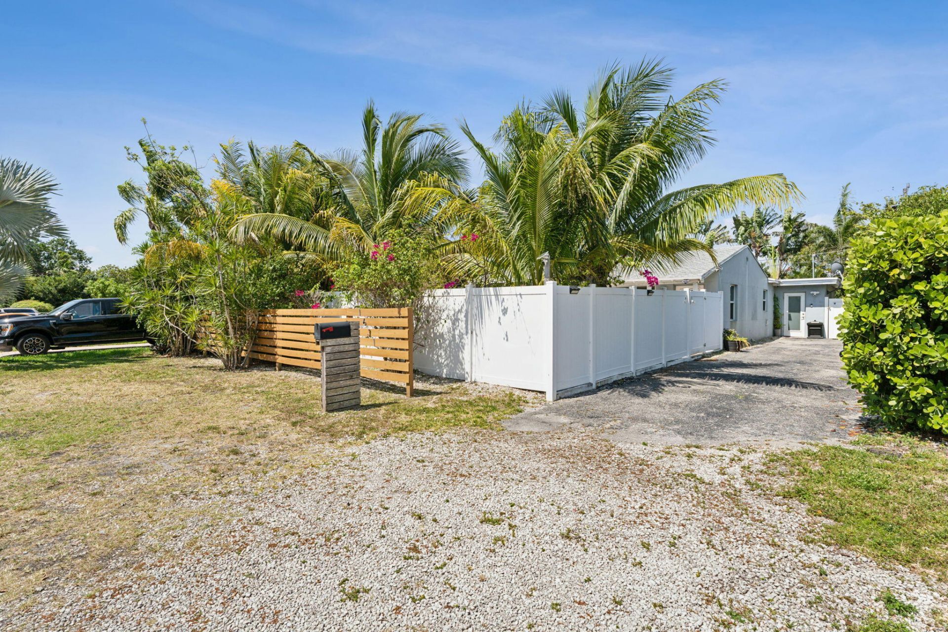 1631 N Andrews Square, Fort Lauderdale, FL 33311 Photo