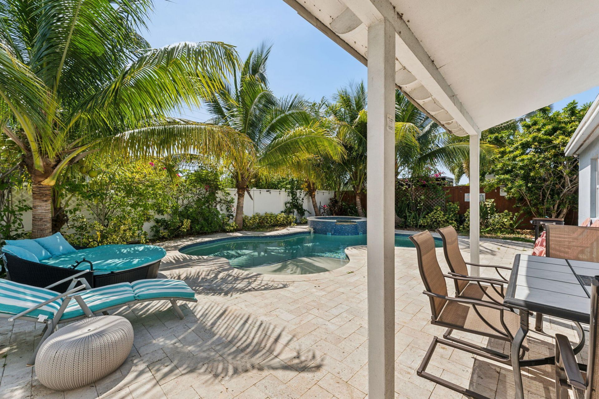 1631 N Andrews Square, Fort Lauderdale, FL 33311 Photo