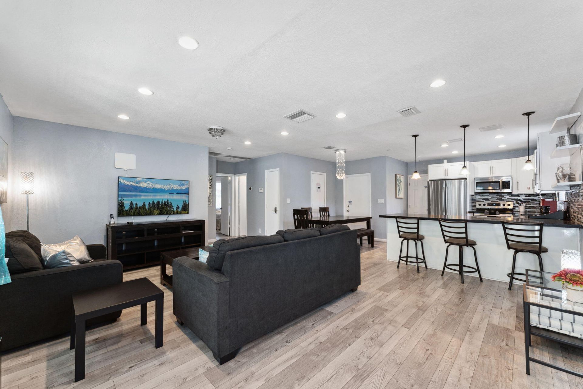 1631 N Andrews Square, Fort Lauderdale, FL 33311 Photo