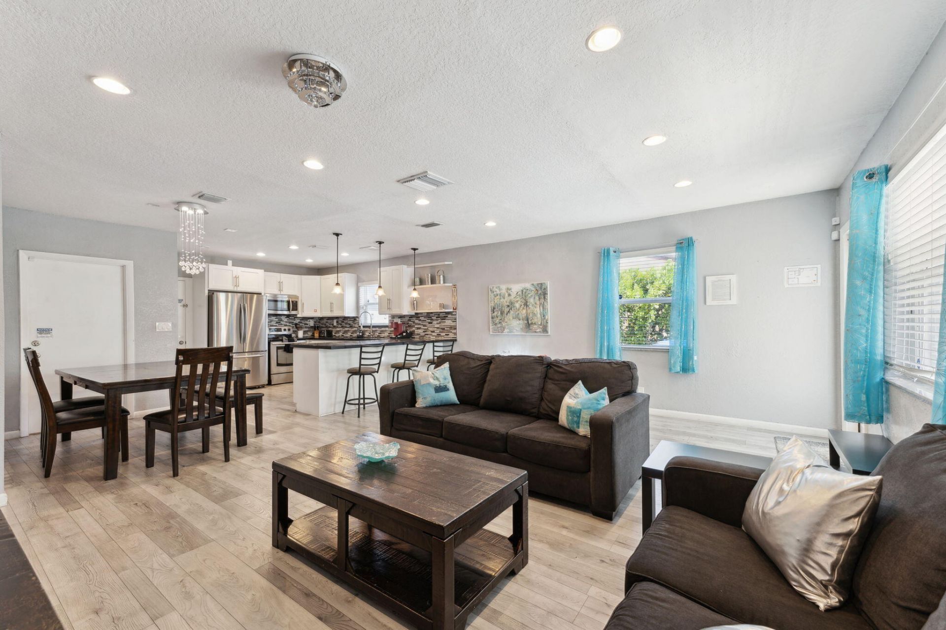 1631 N Andrews Square, Fort Lauderdale, FL 33311 Photo