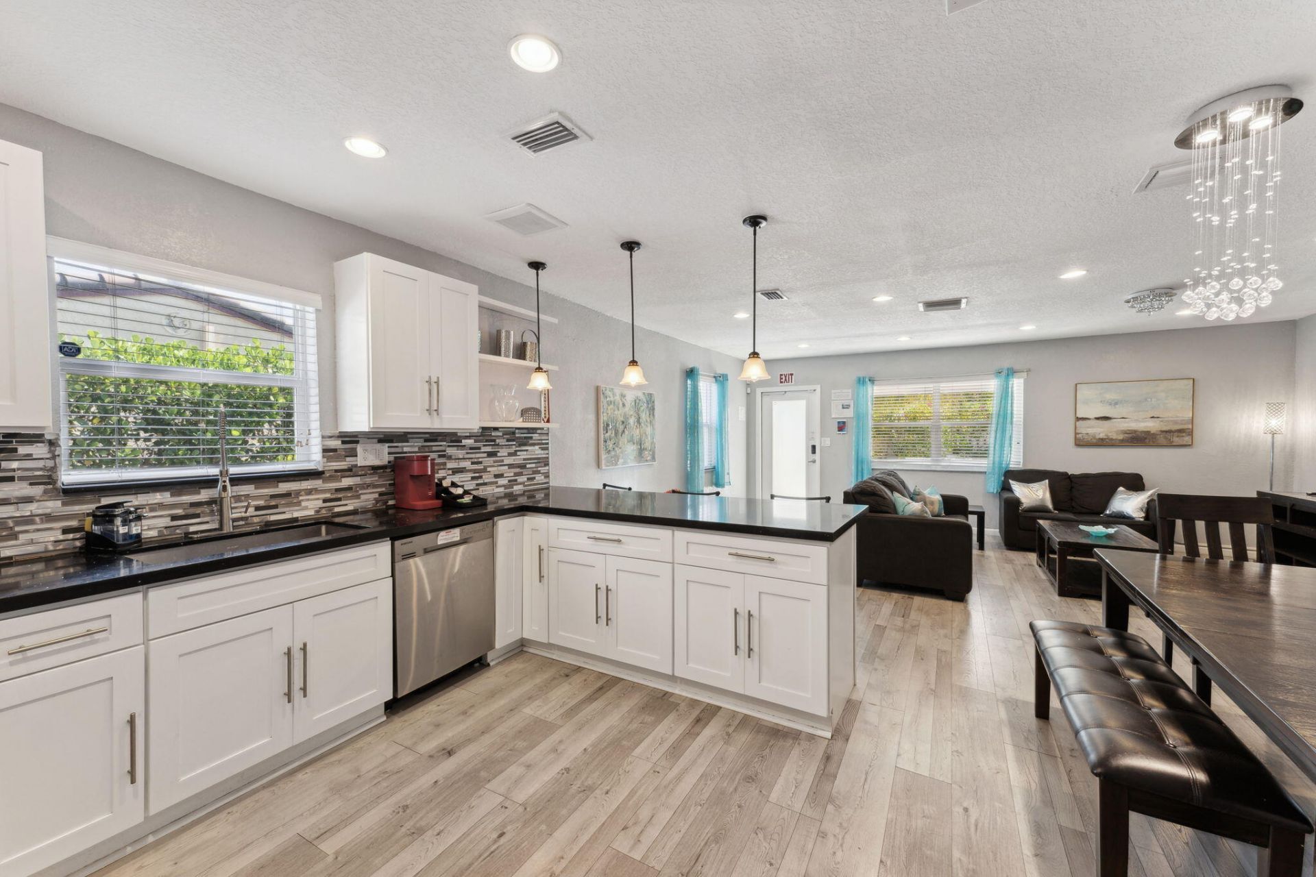 1631 N Andrews Square, Fort Lauderdale, FL 33311 Photo