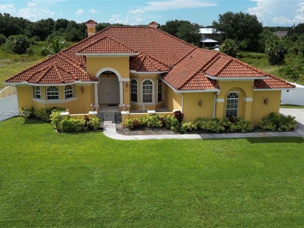 1509 Moore Ave, Lehigh Acres, FL 33972