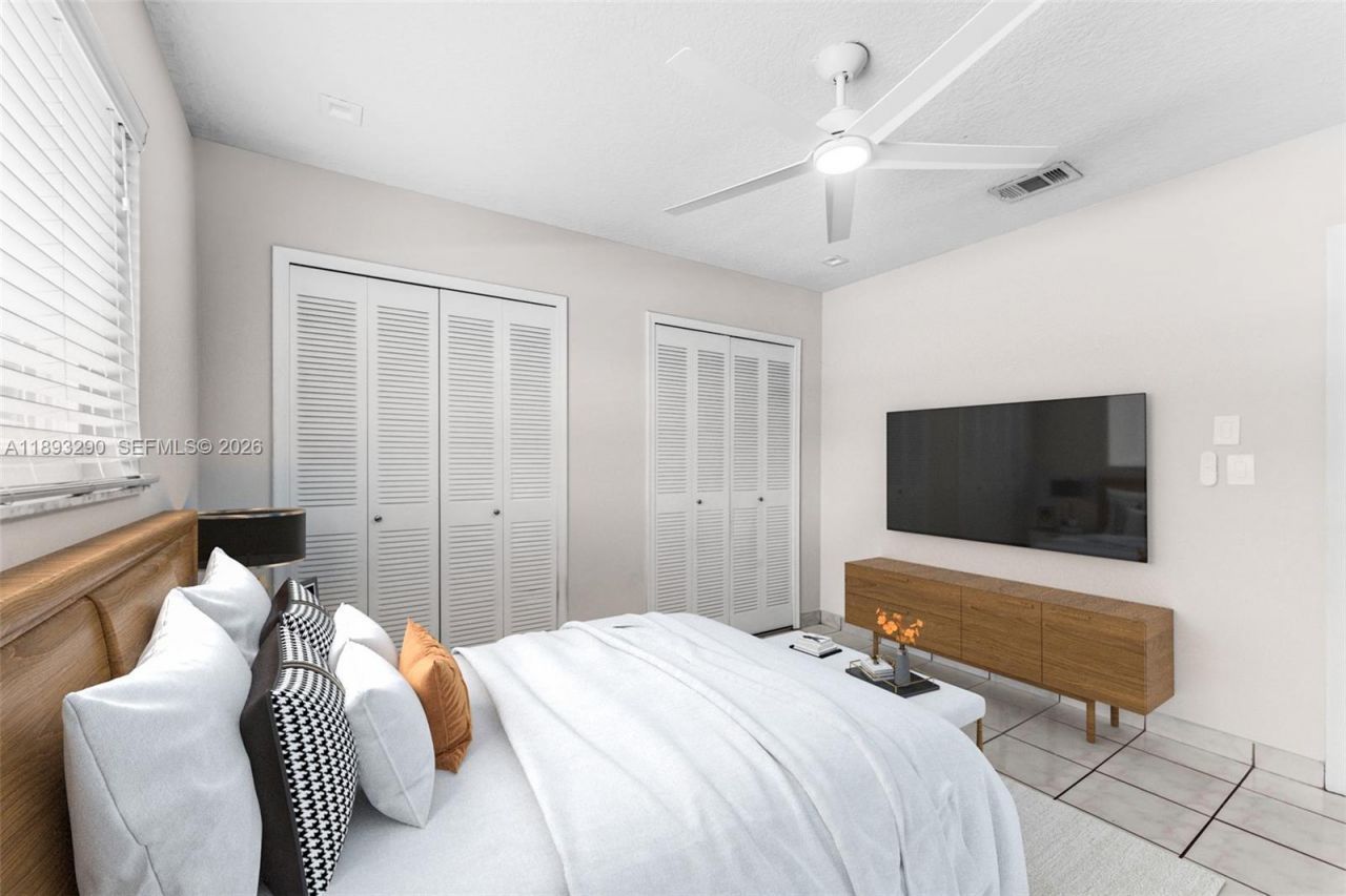 10121 SW 4th St, Miami, FL 33174 Photo