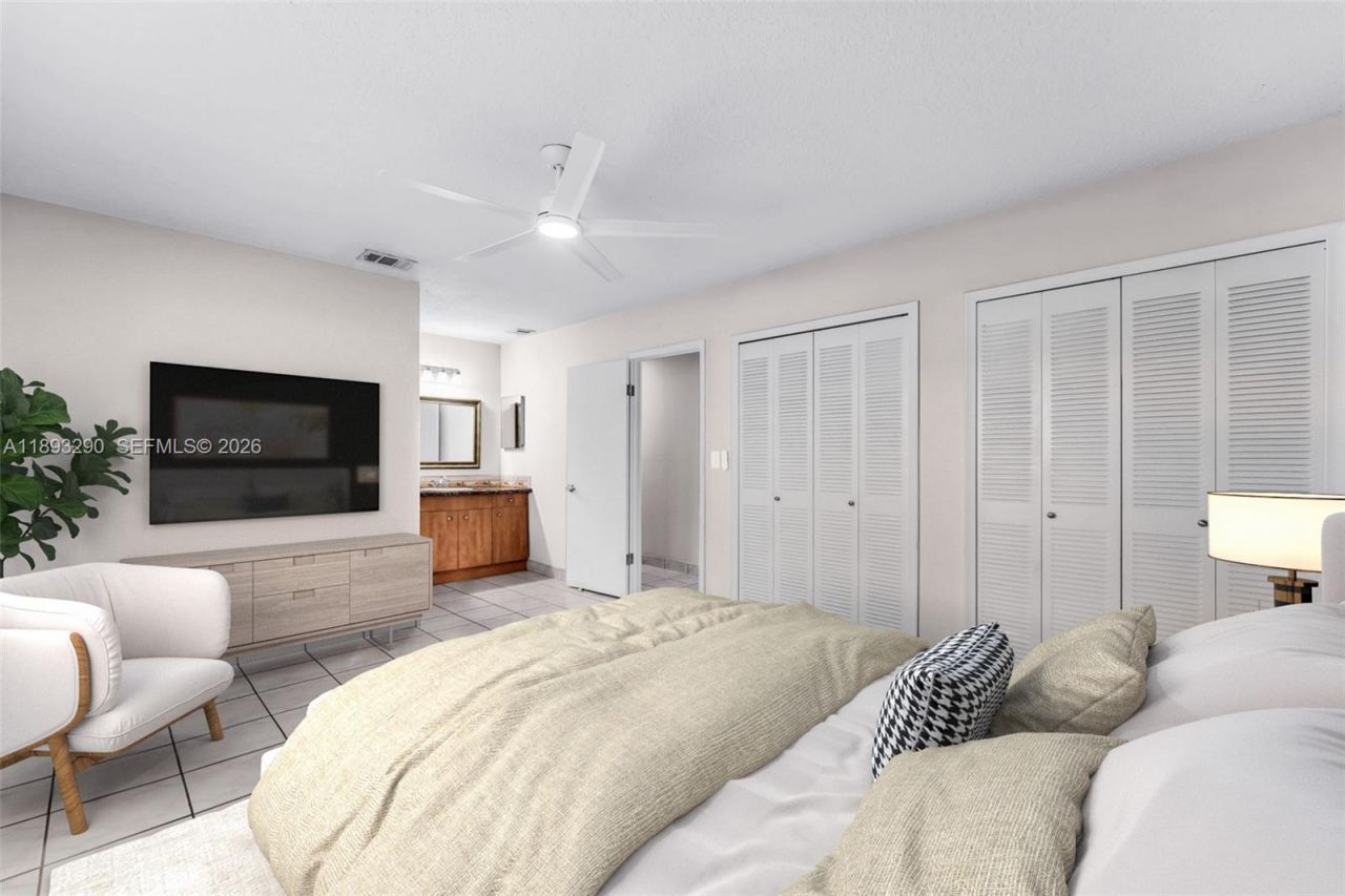 10121 SW 4th St, Miami, FL 33174 Photo