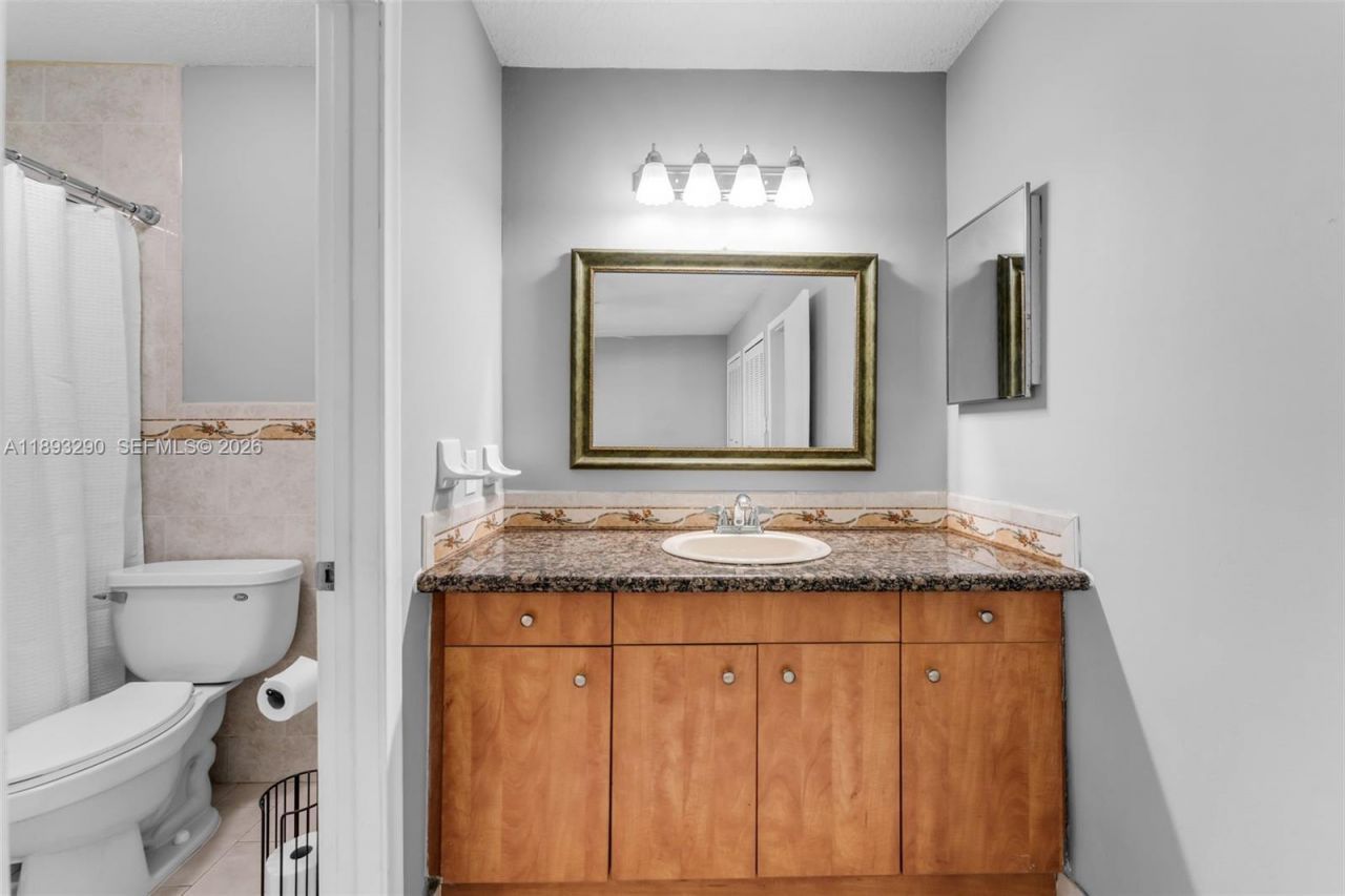 10121 SW 4th St, Miami, FL 33174 Photo