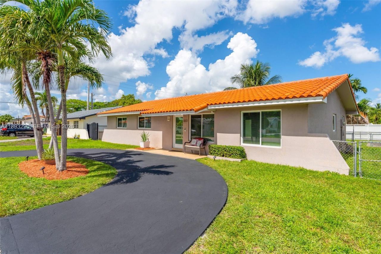 10121 SW 4th St, Miami, FL 33174 Photo