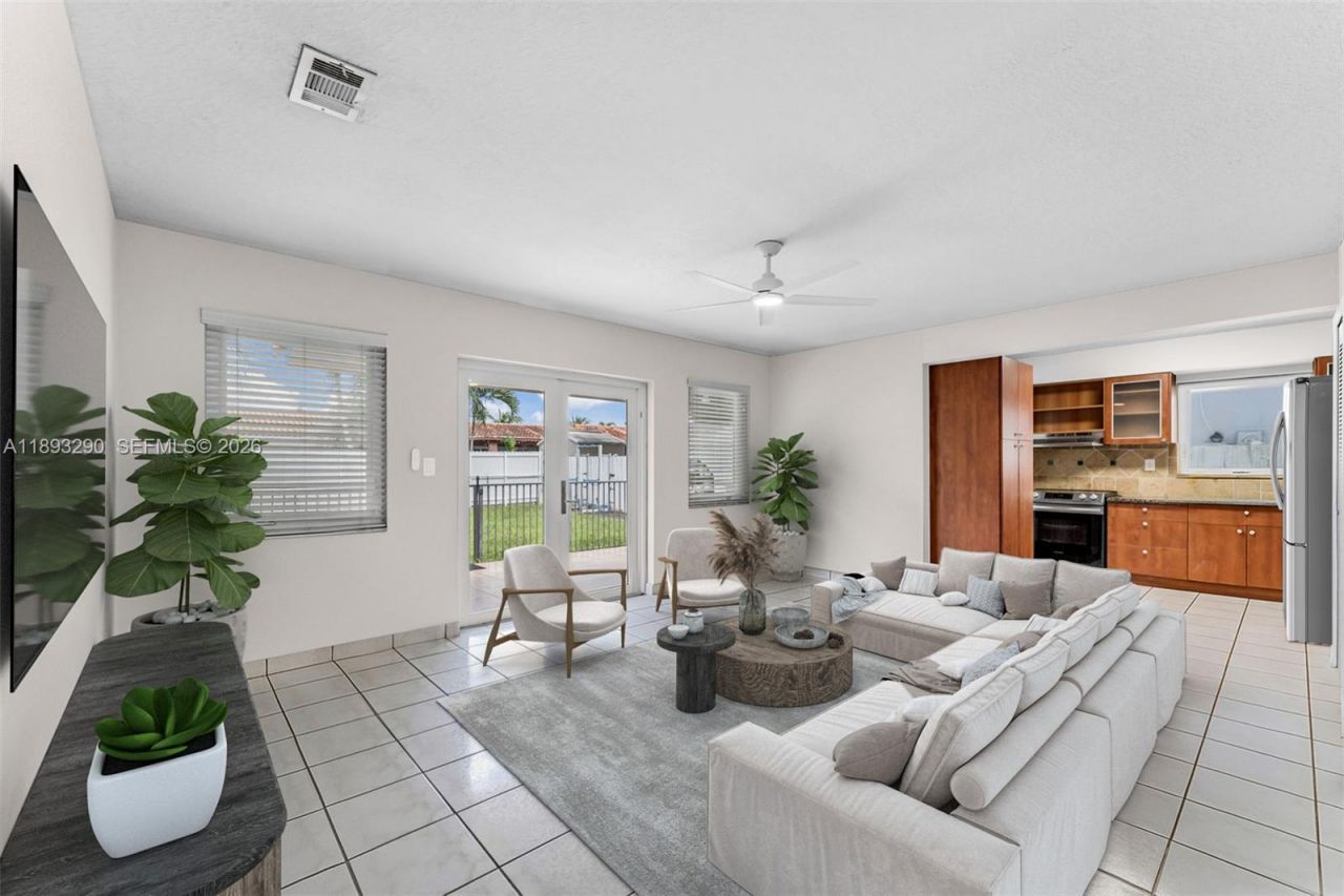 10121 SW 4th St, Miami, FL 33174 Photo