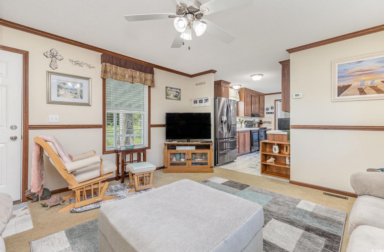 1105 Highway 15 Photo 5