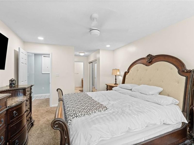 6935 Paragon Road, Dayton, OH 45459 Photo 32