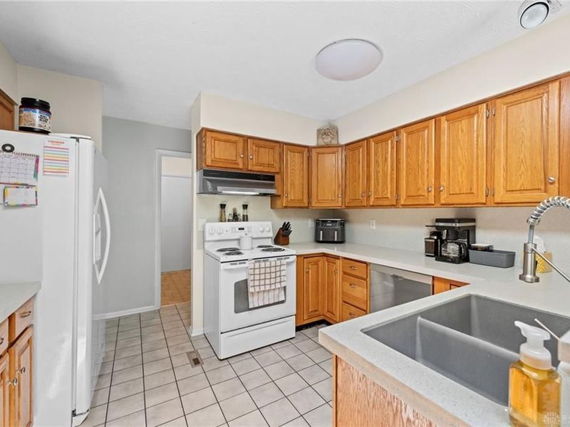 6935 Paragon Road, Dayton, OH 45459 Photo 39