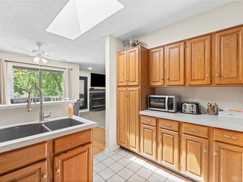 6935 Paragon Road, Dayton, OH 45459 Photo 41