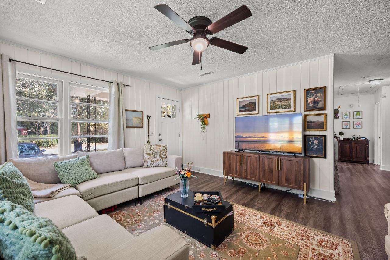 41 Lacey Street Photo 9