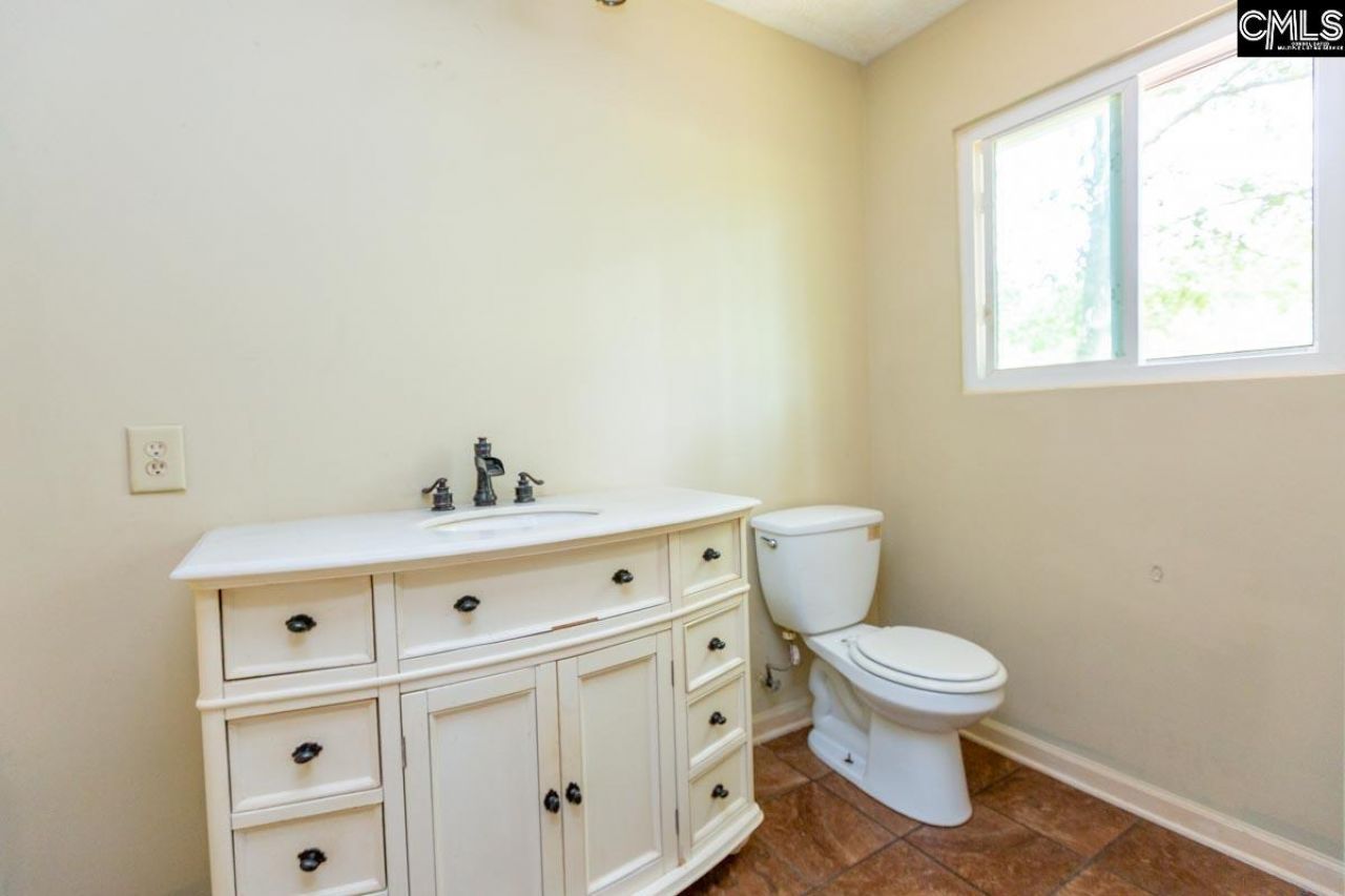 220 Destiny Lane Photo 11