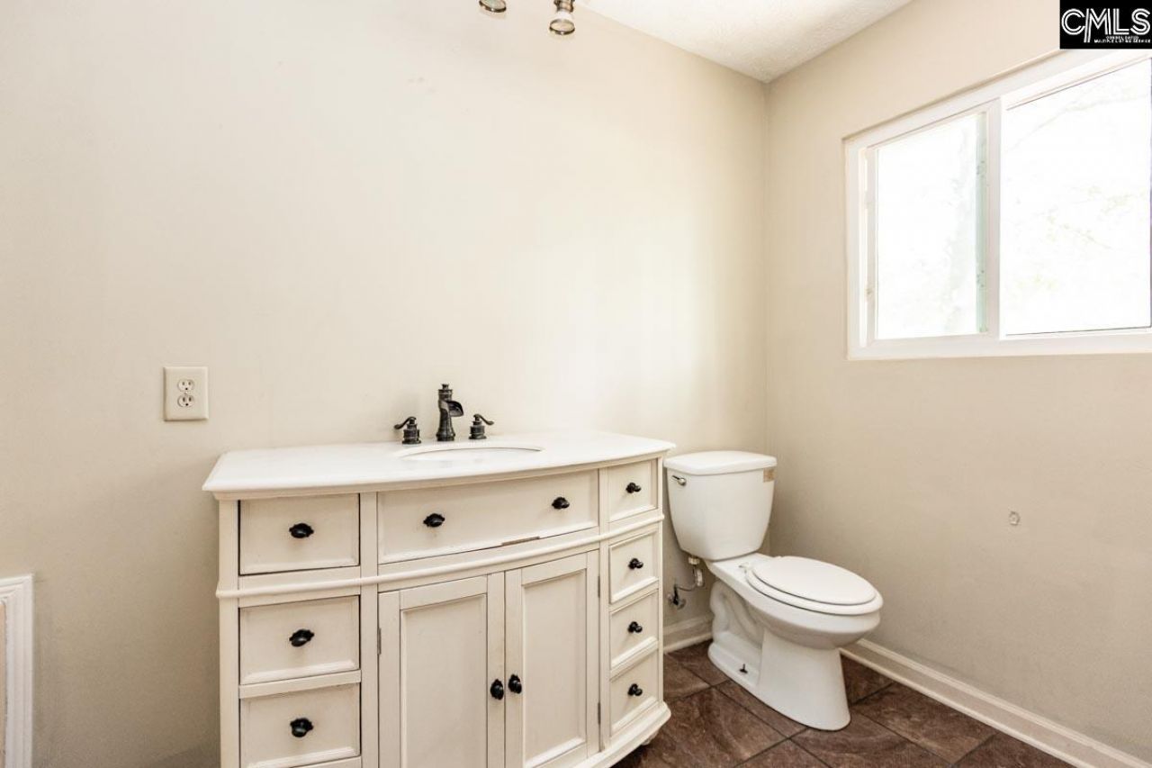 220 Destiny Lane Photo 13