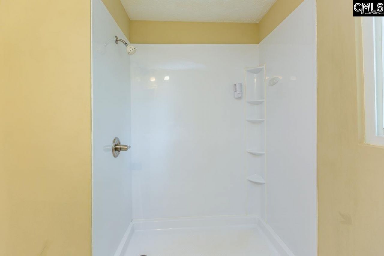 220 Destiny Lane Photo 17