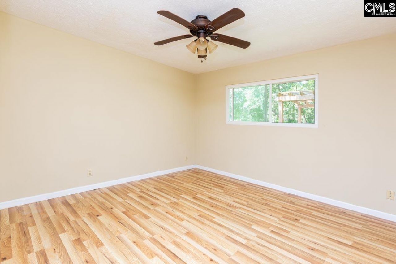 220 Destiny Lane Photo 8