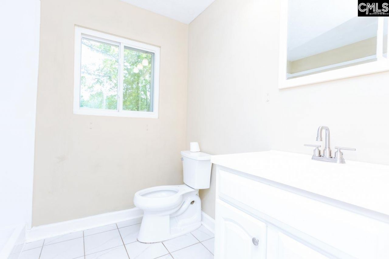 220 Destiny Lane Photo 9