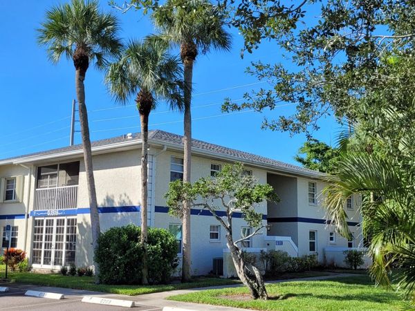 1516 SE Royal Green Circle, Unit G-103, Port Saint Lucie, FL 34952