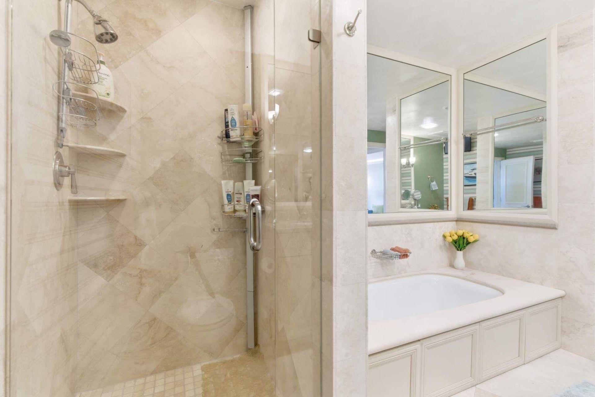 100 Royal Palm Way, Unit F4, Palm Beach, FL 33480 Photo