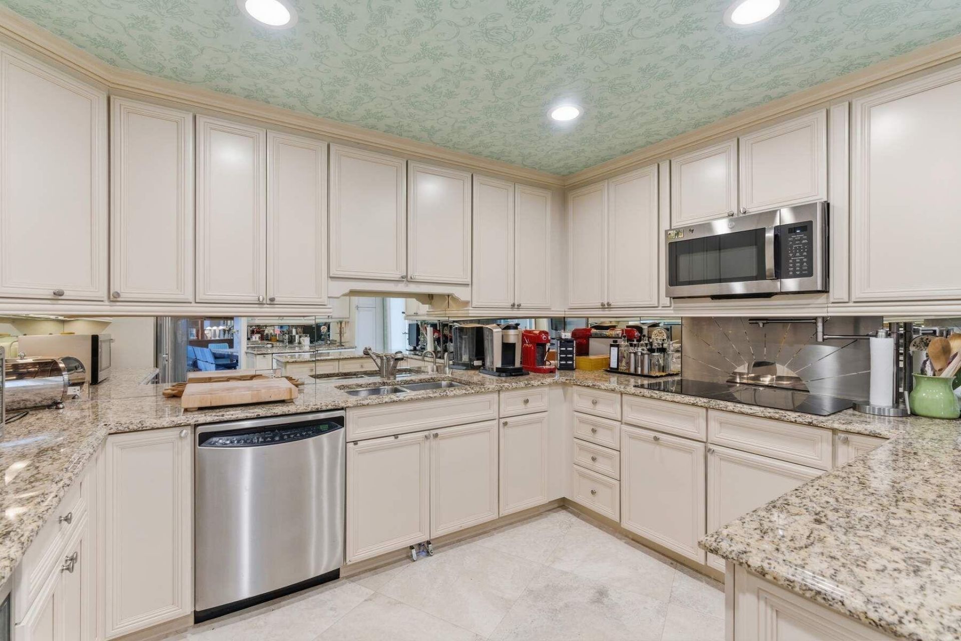 100 Royal Palm Way, Unit F4, Palm Beach, FL 33480 Photo