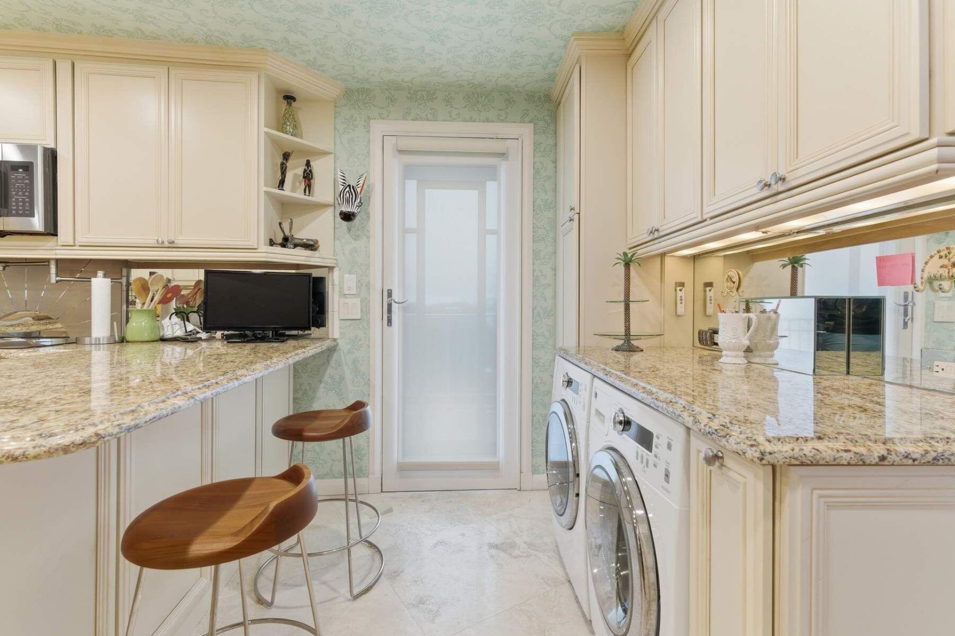 100 Royal Palm Way, Unit F4, Palm Beach, FL 33480 Photo