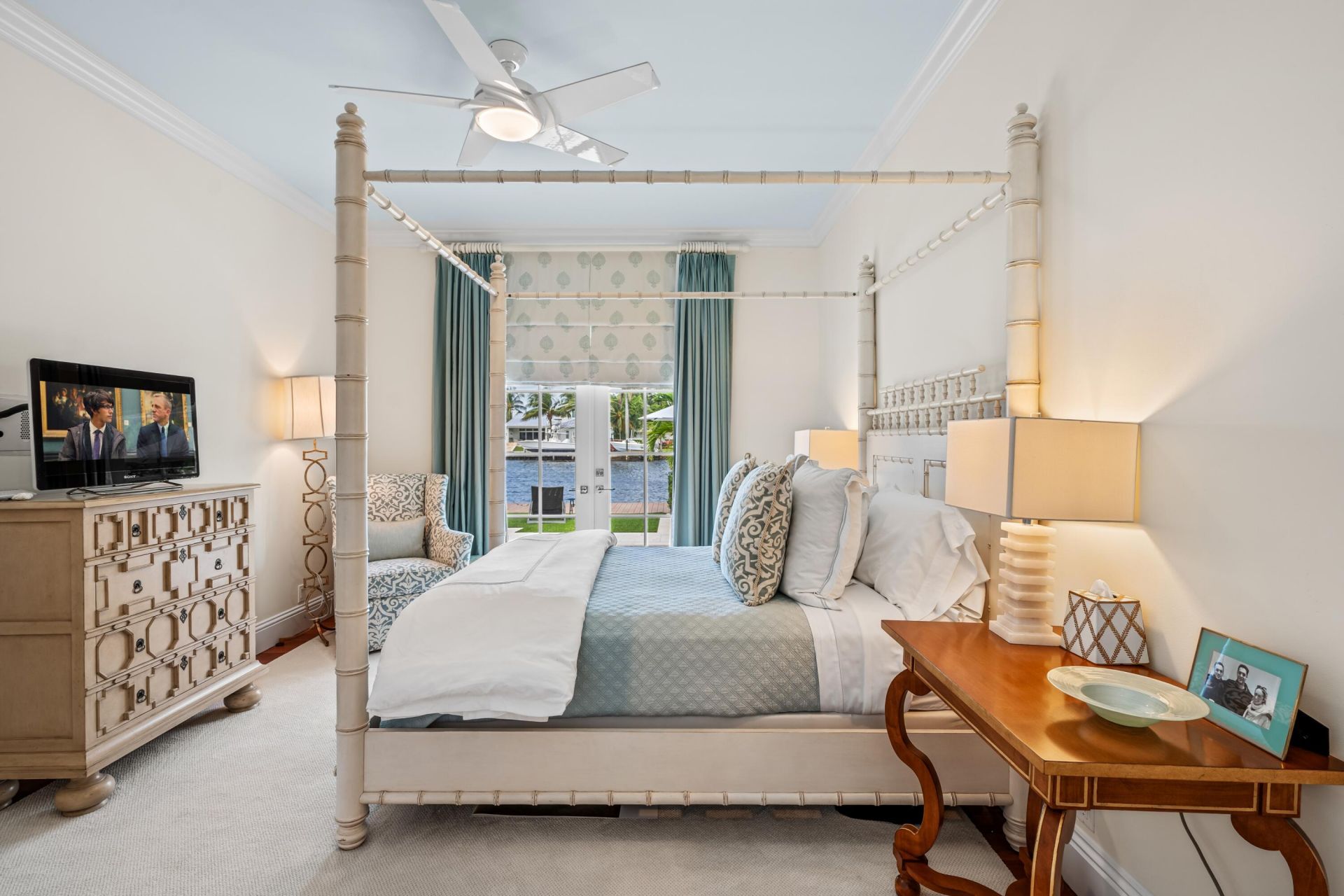 566 Palm Way, Gulf Stream, FL 33483 Photo