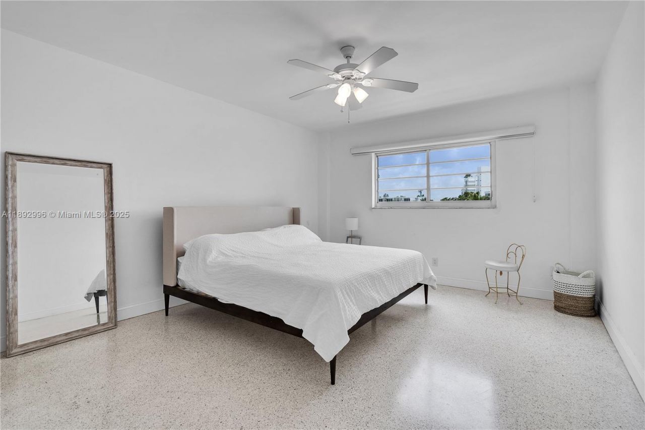 9700 E Bay Harbor Dr, Unit 305, Bay Harbor Islands, FL 33154 Photo