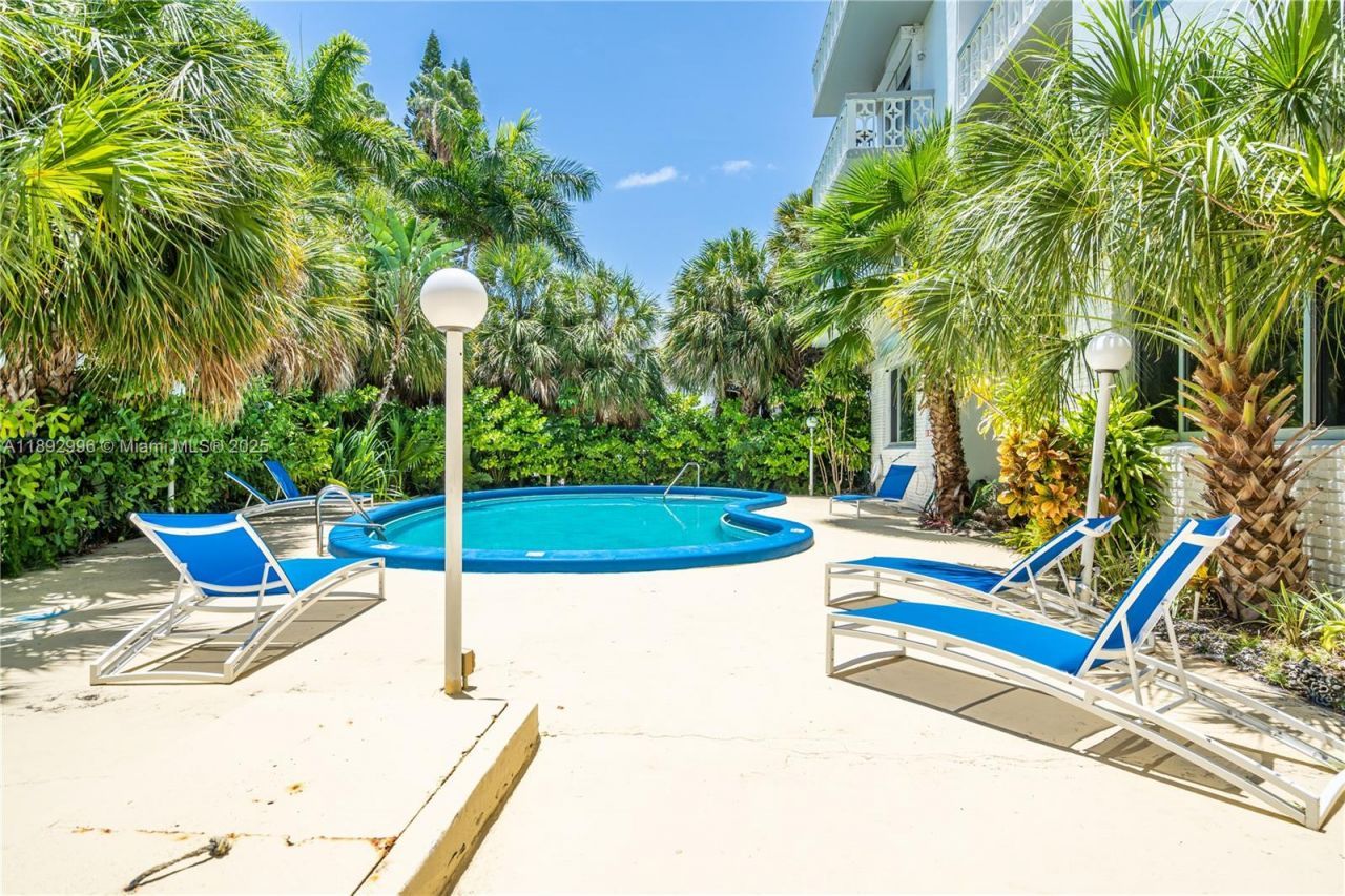 9700 E Bay Harbor Dr, Unit 305, Bay Harbor Islands, FL 33154 Photo