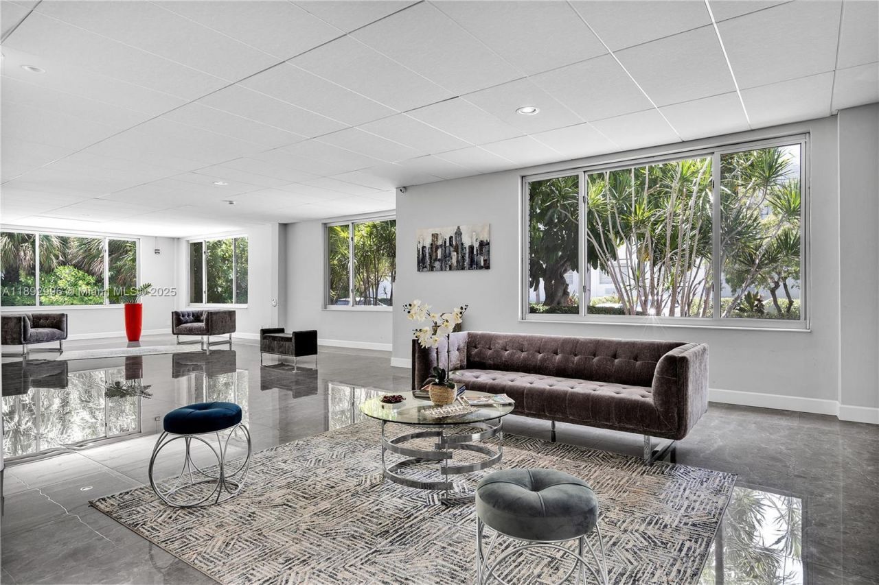 9700 E Bay Harbor Dr, Unit 305, Bay Harbor Islands, FL 33154 Photo