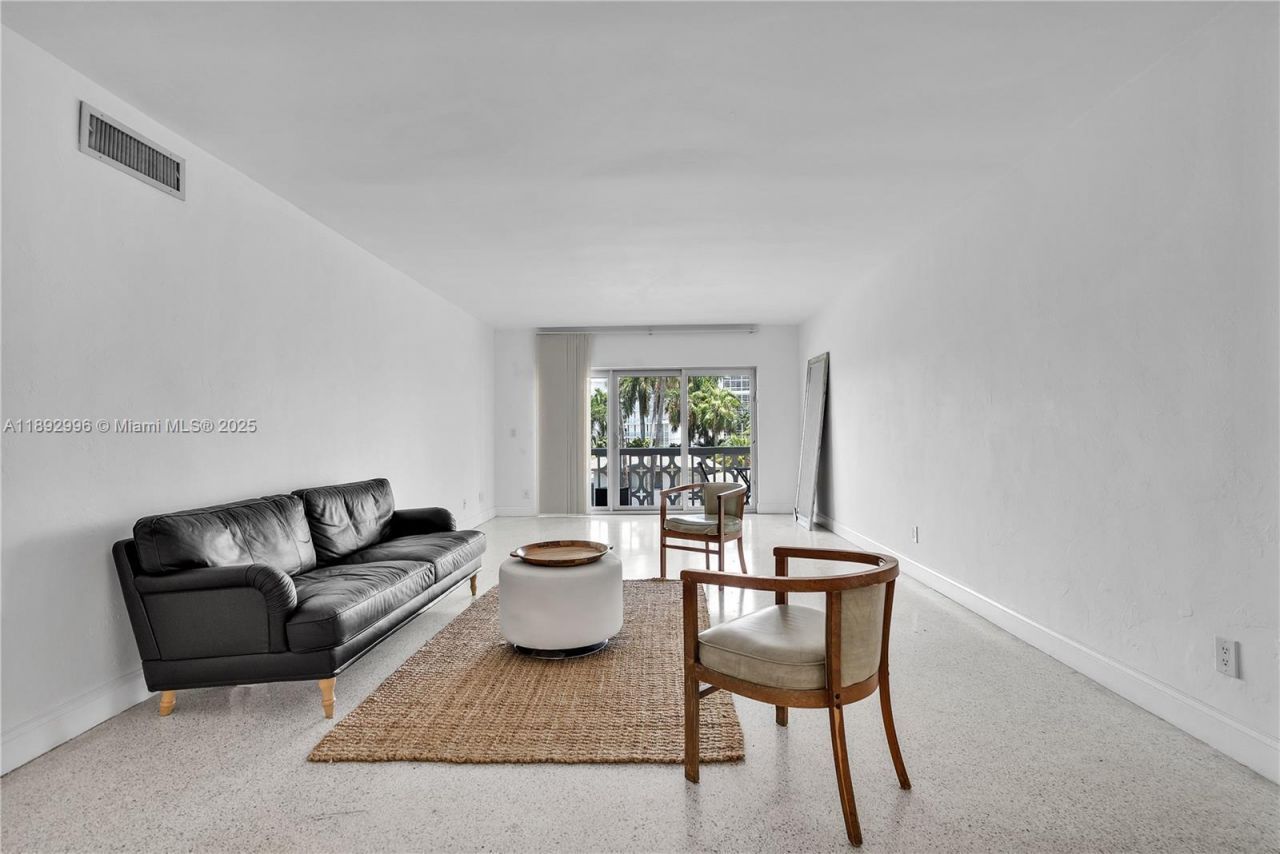 9700 E Bay Harbor Dr, Unit 305, Bay Harbor Islands, FL 33154 Photo