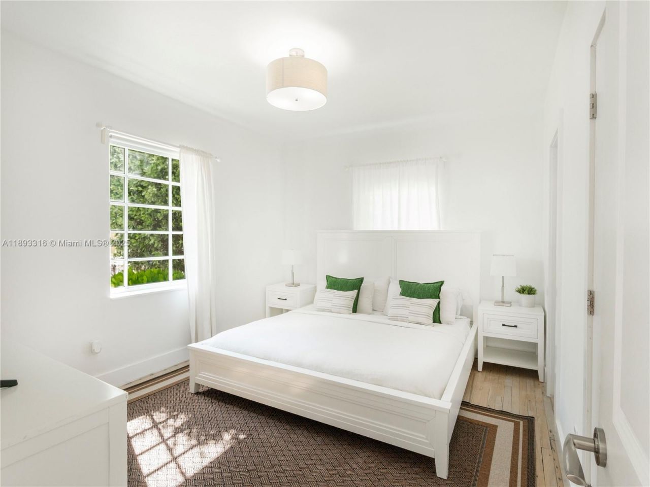 241 28th St, Unit 1, Miami Beach, FL 33140 Photo