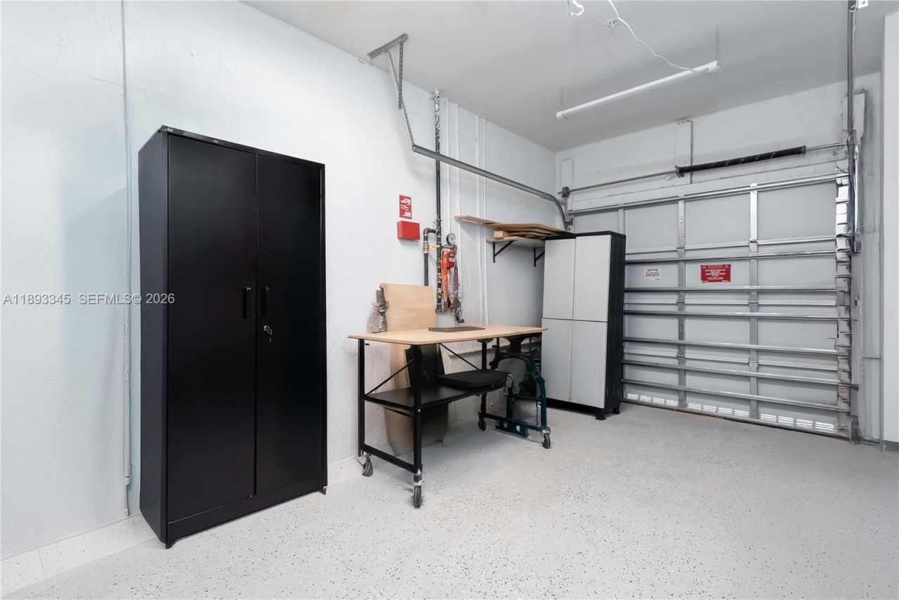 204 SW 159th Pl, Pembroke Pines, FL 33027 Photo