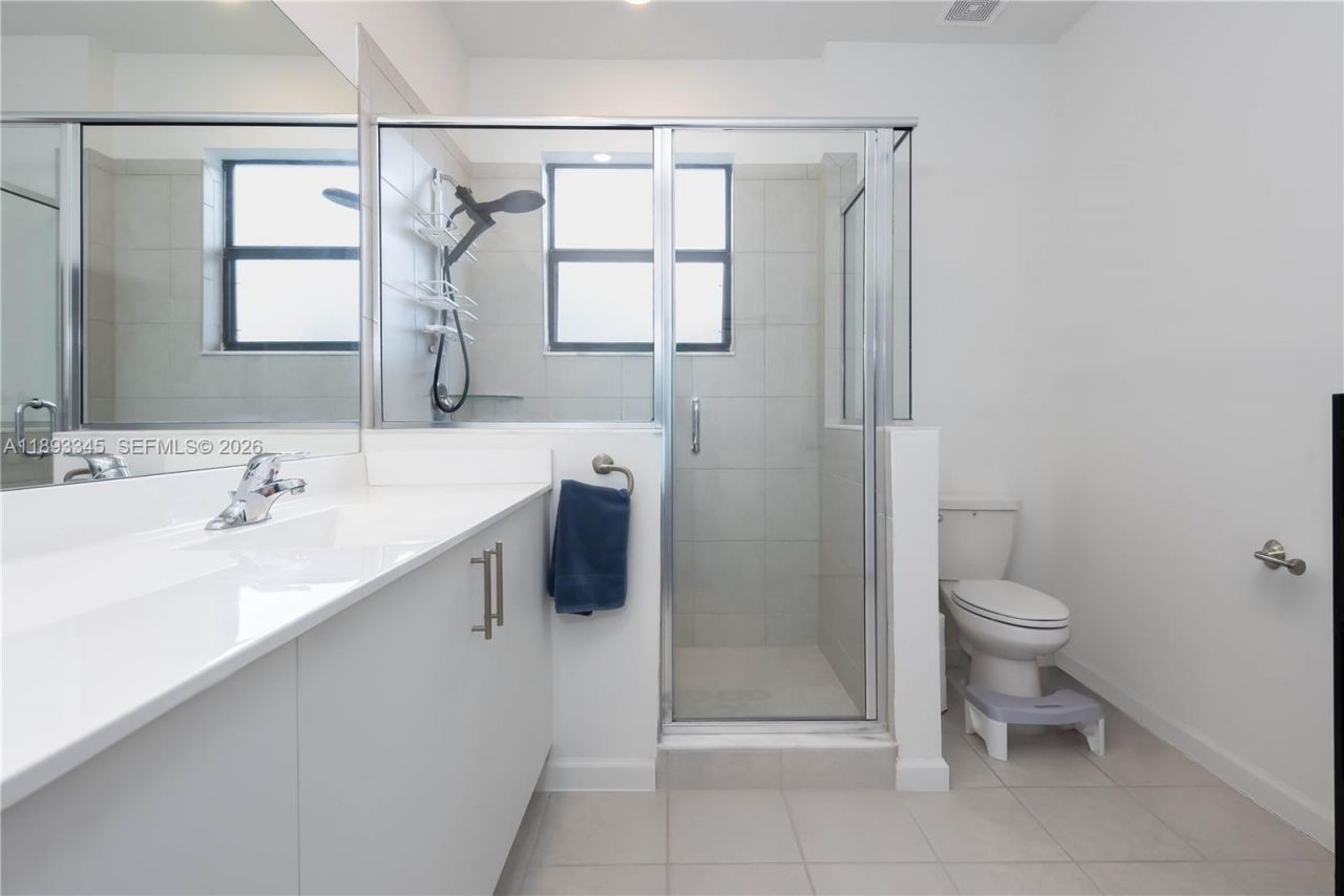 204 SW 159th Pl, Pembroke Pines, FL 33027 Photo