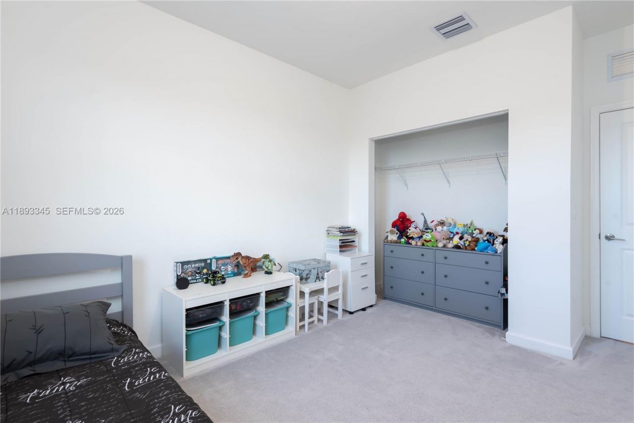 204 SW 159th Pl, Pembroke Pines, FL 33027 Photo