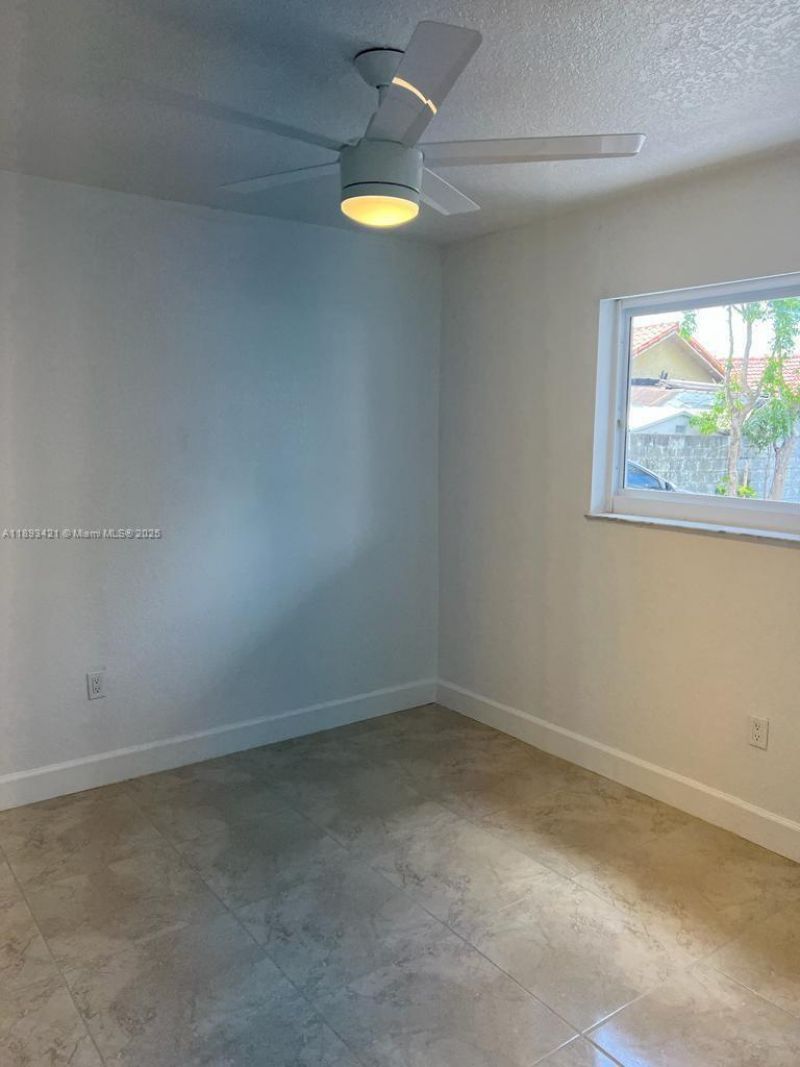 2670 W 76th St, Unit 101, Hialeah, FL 33016 Photo