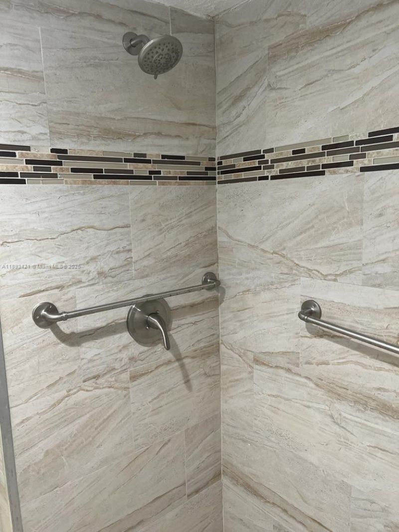 2670 W 76th St, Unit 101, Hialeah, FL 33016 Photo