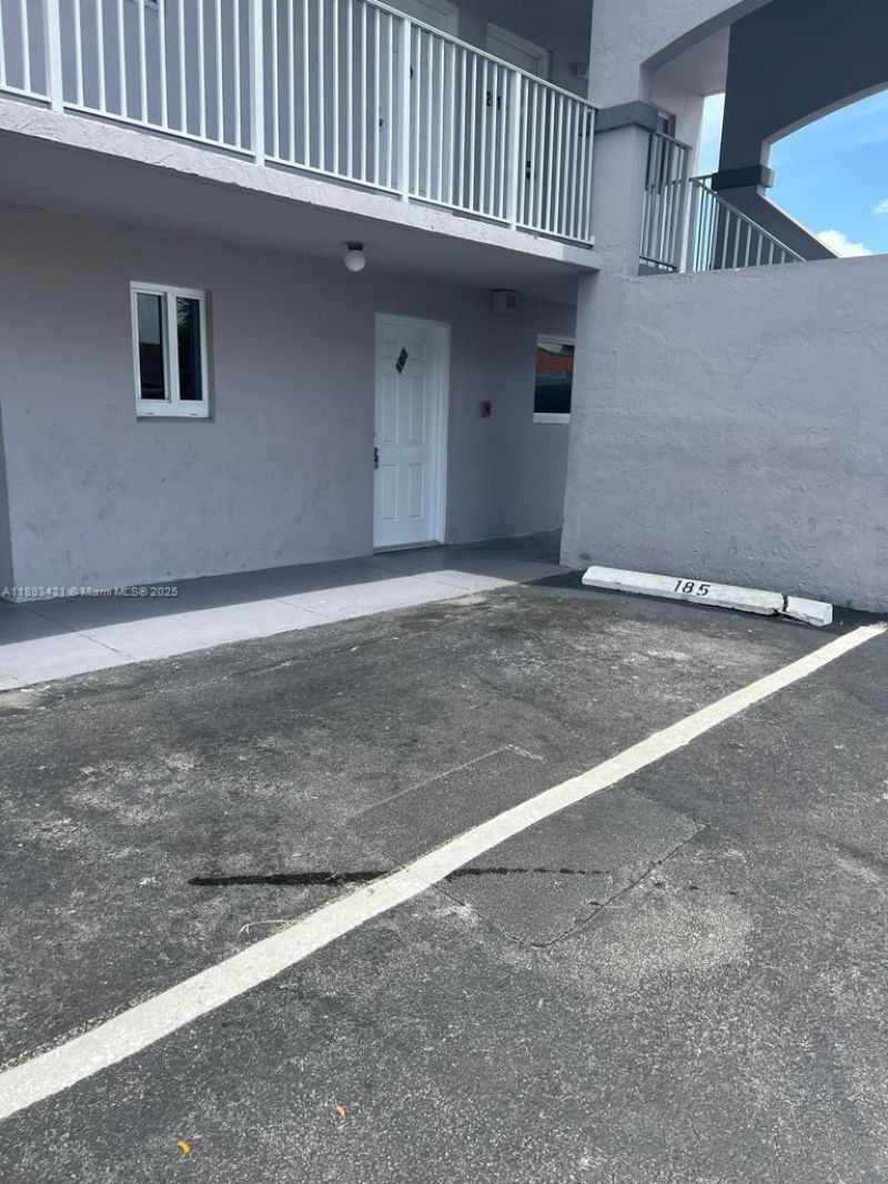 2670 W 76th St, Unit 101, Hialeah, FL 33016 Photo