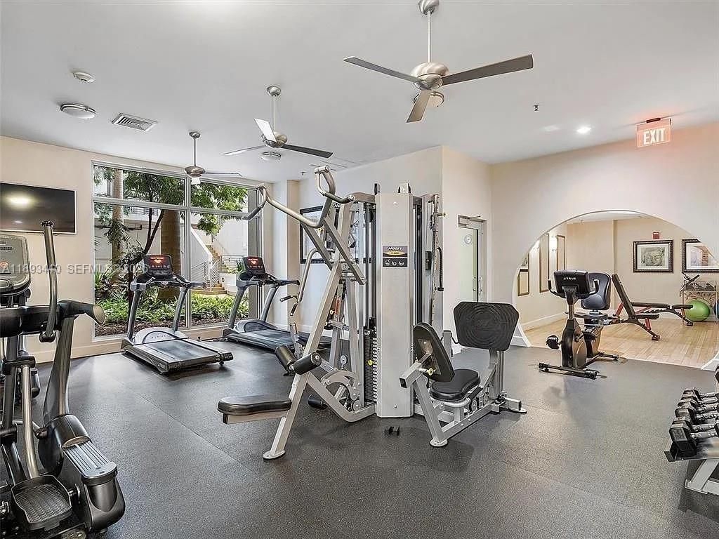 1830 Radius Dr, Unit 314, Hollywood, FL 33020 Photo