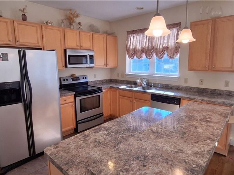 26736 Rue Saint Anne Court, Warrensville Heights, OH 44128 Photo 6