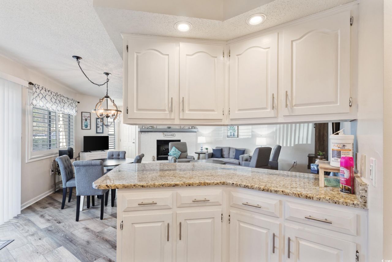 4242 Pinehurst Circle Photo 14