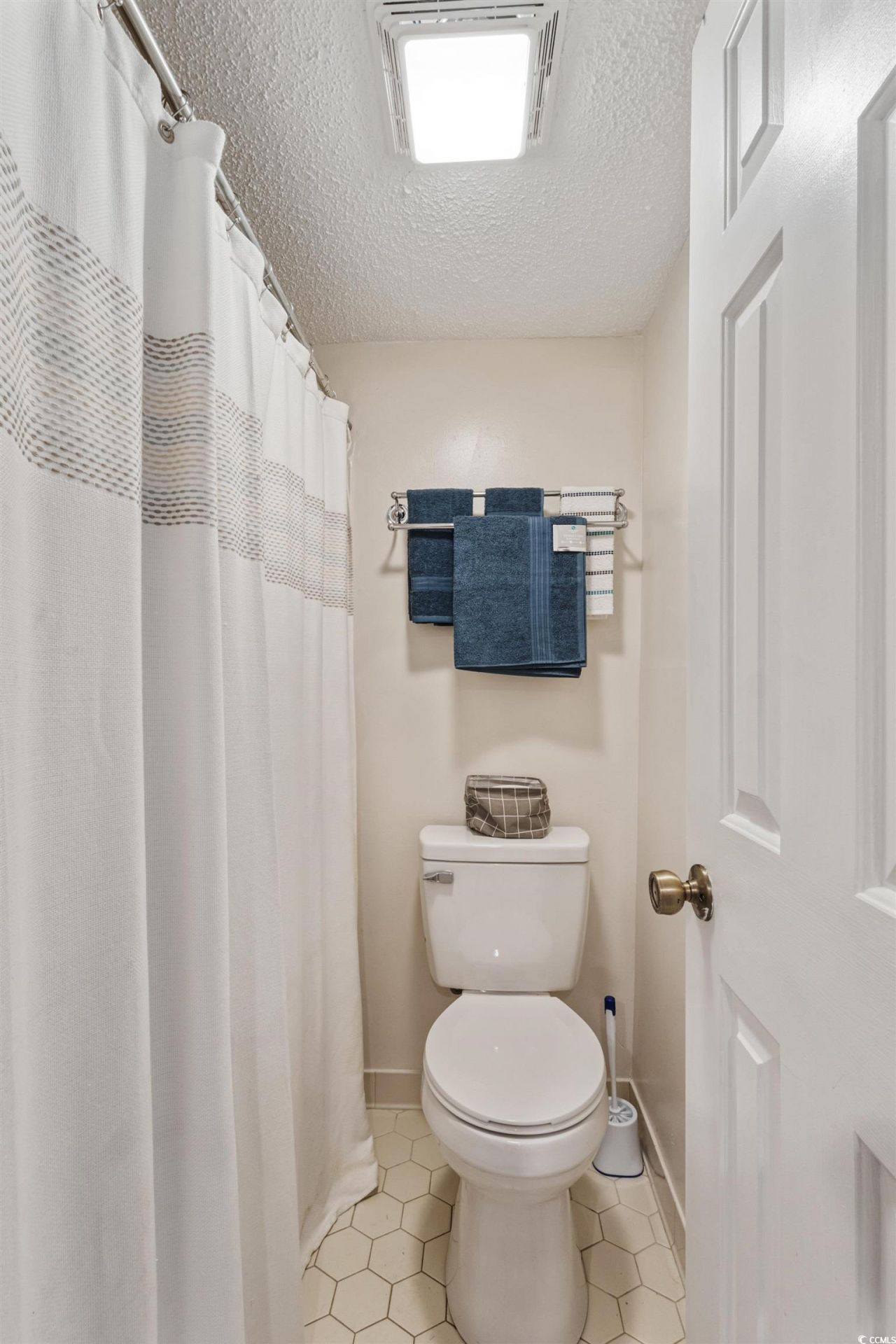 4242 Pinehurst Circle Photo 20