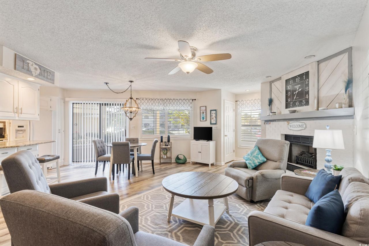 4242 Pinehurst Circle Photo 7