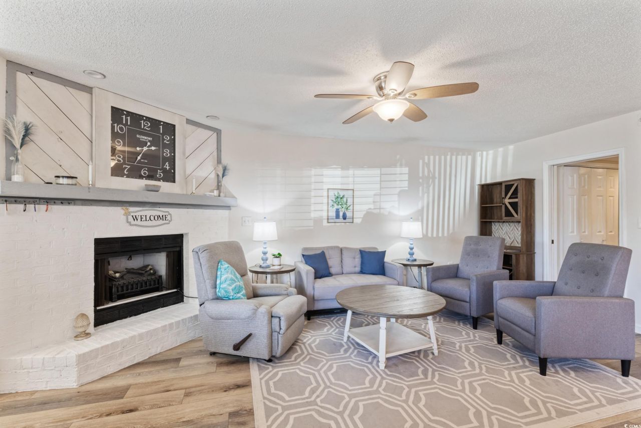 4242 Pinehurst Circle Photo 9