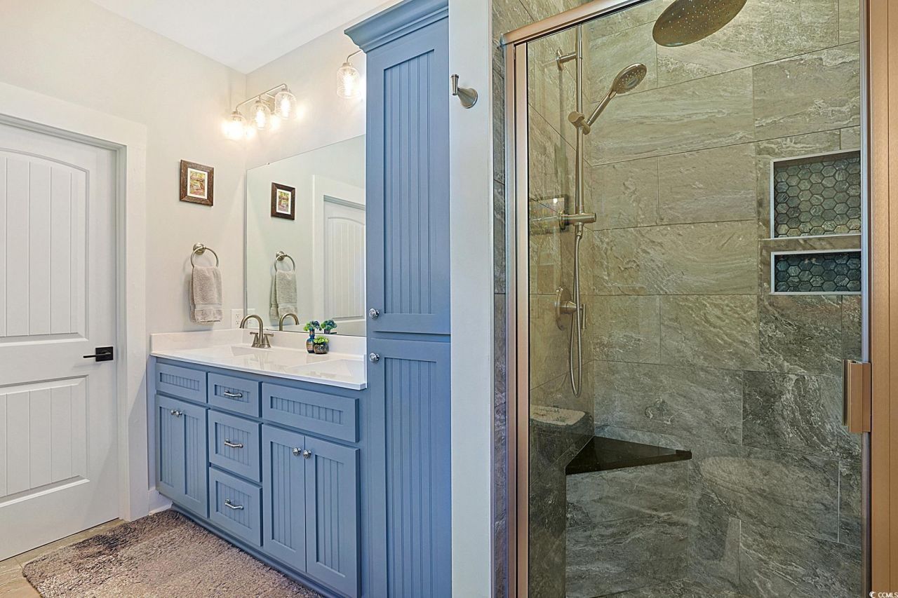 95 A Lydia Lane Photo 16