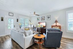 95 A Lydia Lane photo 4