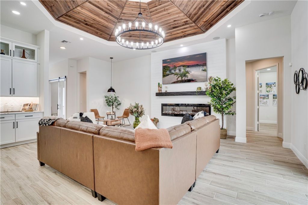 3402 SW Savona Boulevard, Port Saint Lucie, FL 34953 Photo